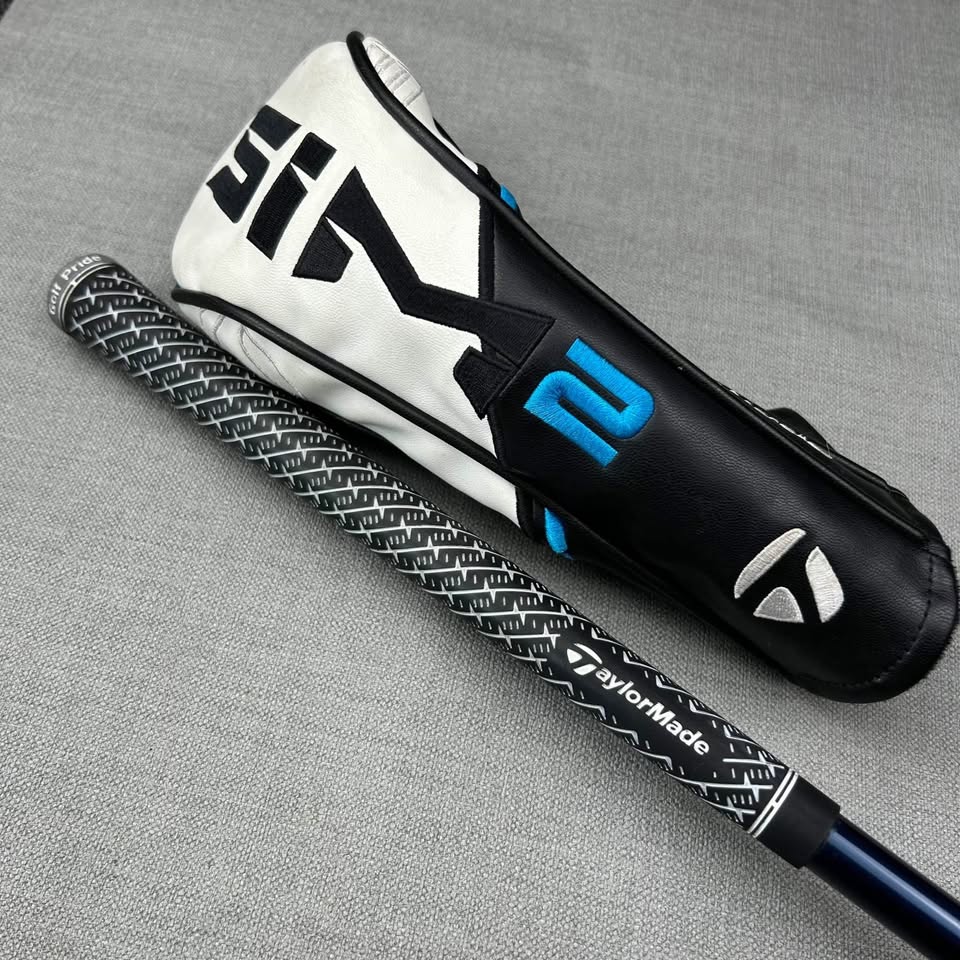 Taylormade SIM2 Max Fairway 3W - Regular Flex / 15 Degree