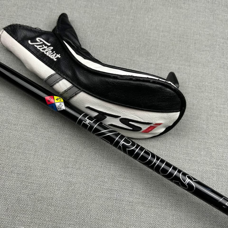 Titleist TSI3 2 Hybrid - Stiff Flex / 18 Degree