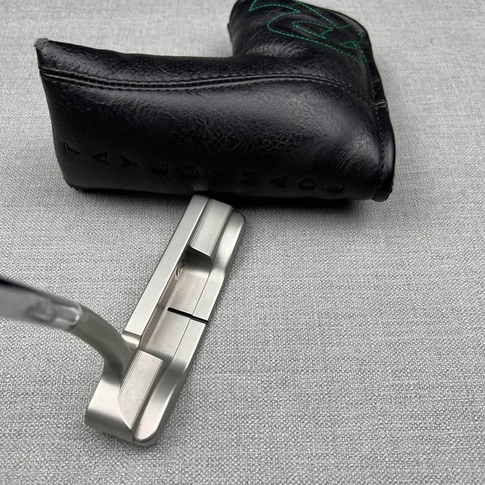 Taylormade TP Reserve Blade - 33 Inches