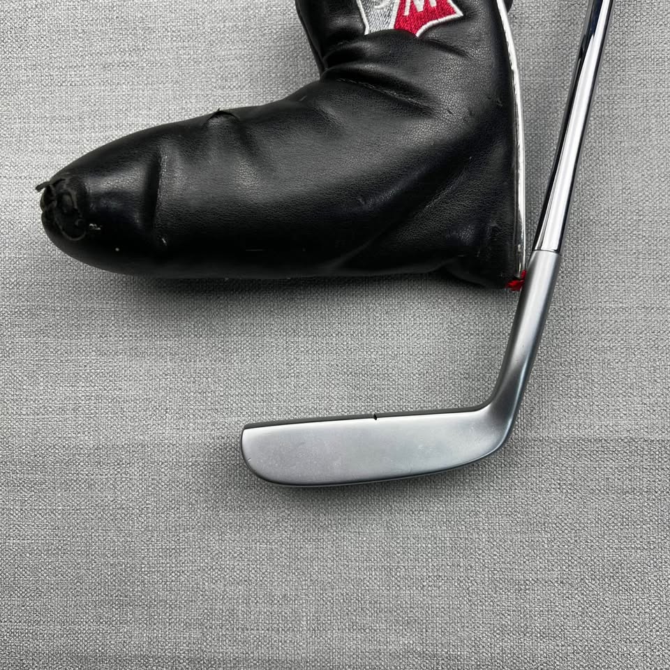 Wilson Staff R Mendralla Putter - 34.5 Inches