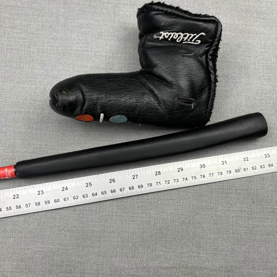 Scotty Cameron Studio Stainless Newport Beach 1.5 Putter - 33 Inches