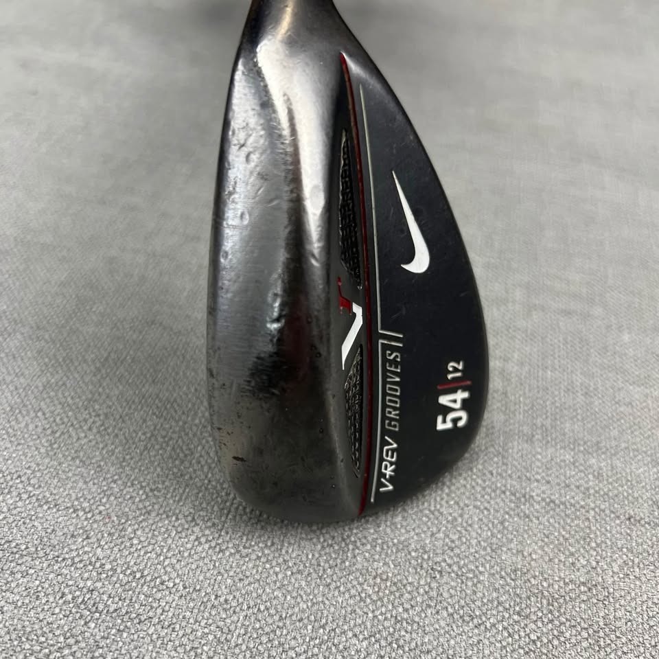Nike VR Rev Groove Wedge - 54 Degree / Wedge Flex