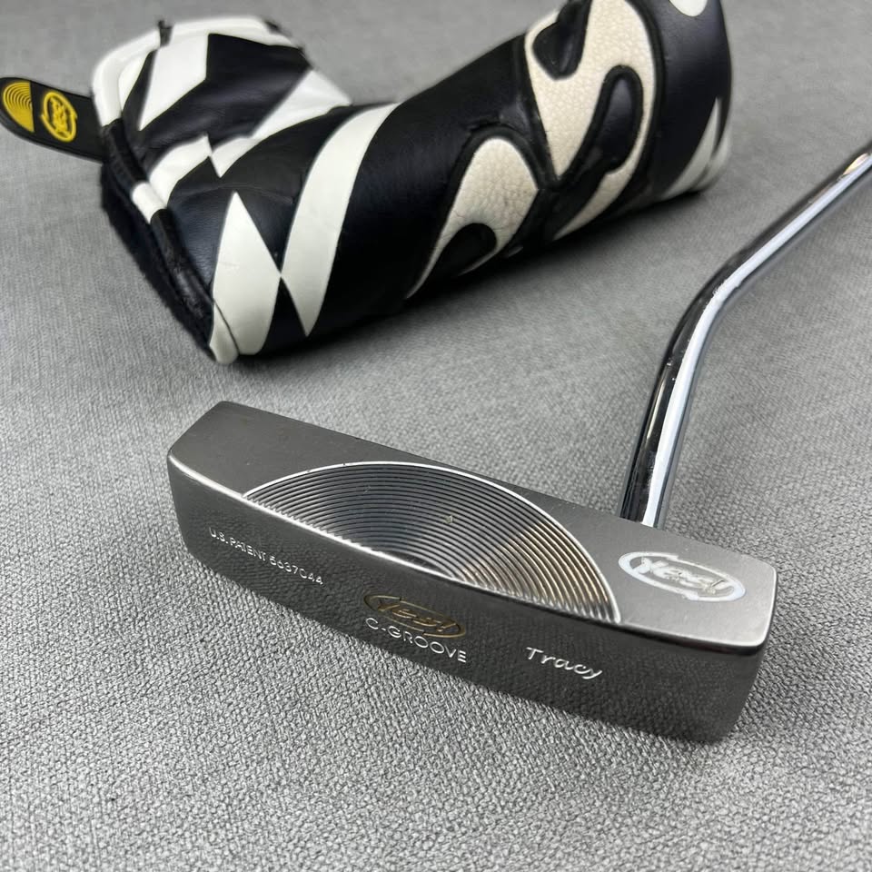 YES C Groove Tracy Putter - 32.5 Inches