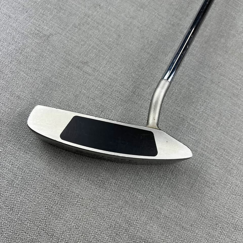 Odyssey Dual Force 2 Centre Shaft Putter - 32 Inches / WINN Grip