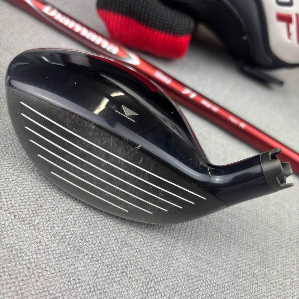 Titleist 910FD Fairway 3 Wood - Regular Flex / 15 Degree