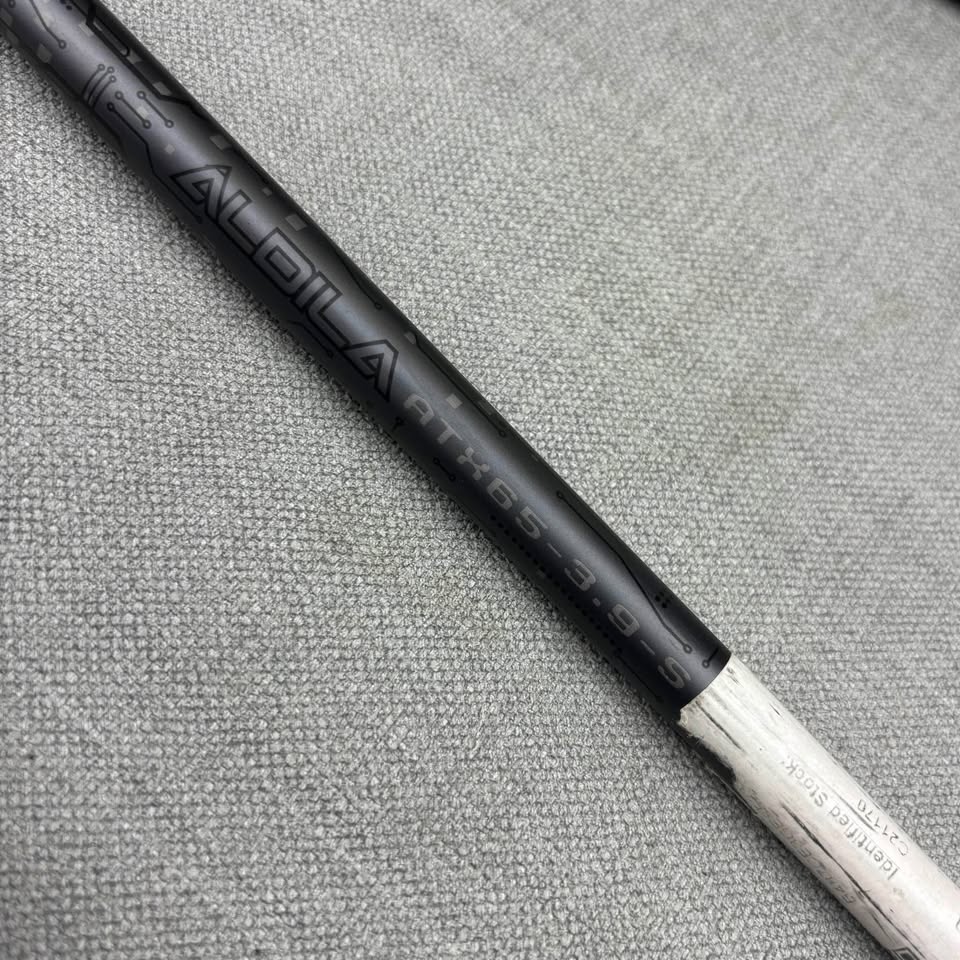 Titleist TSR4 Driver - Stiff Flex / 8 Degree