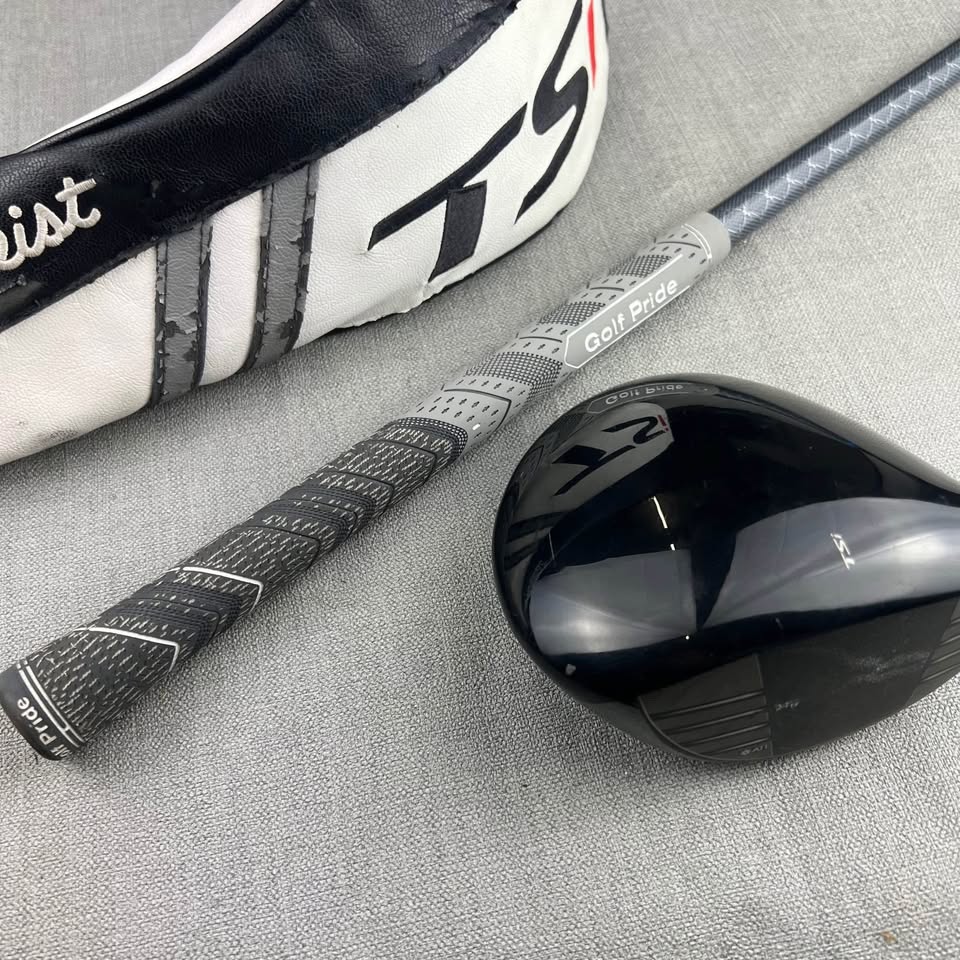 Titleist TSi2 Driver - Regular Flex / 10 Degree