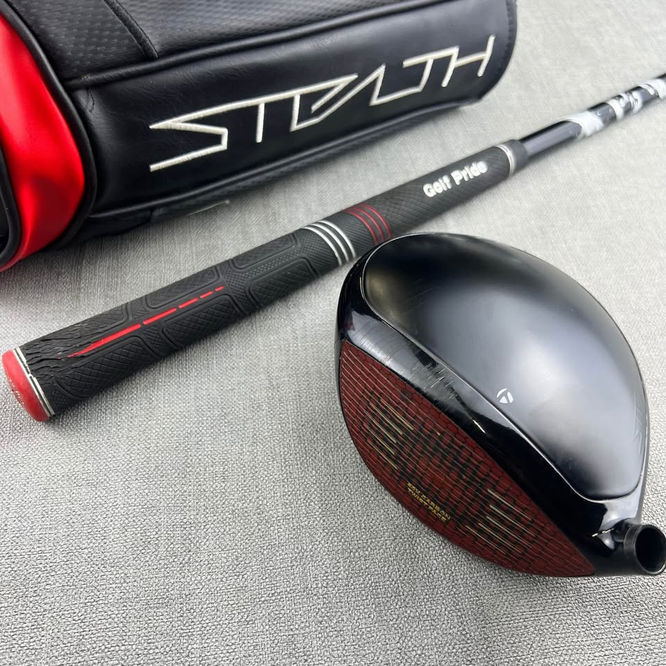 Taylormade Stealth Plus Driver - Stiff Flex / 8 Degree