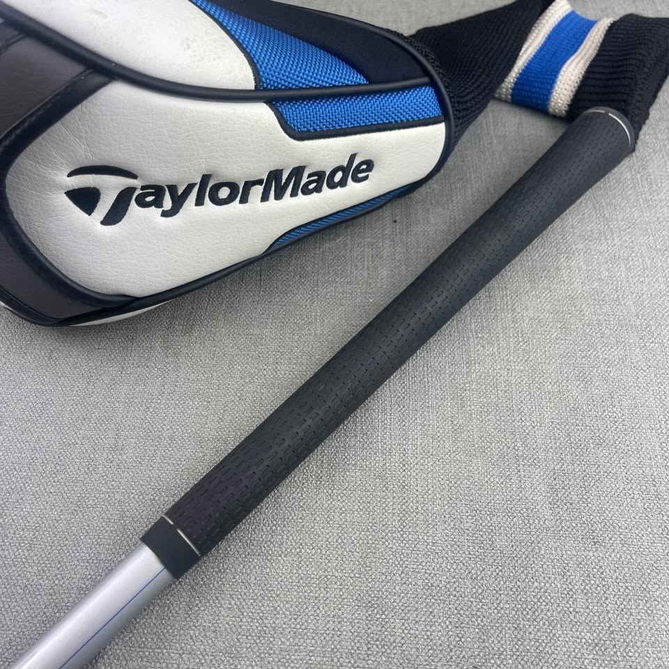 Taylormade SLDR S Driver - Stiff Flex / 10 Degree