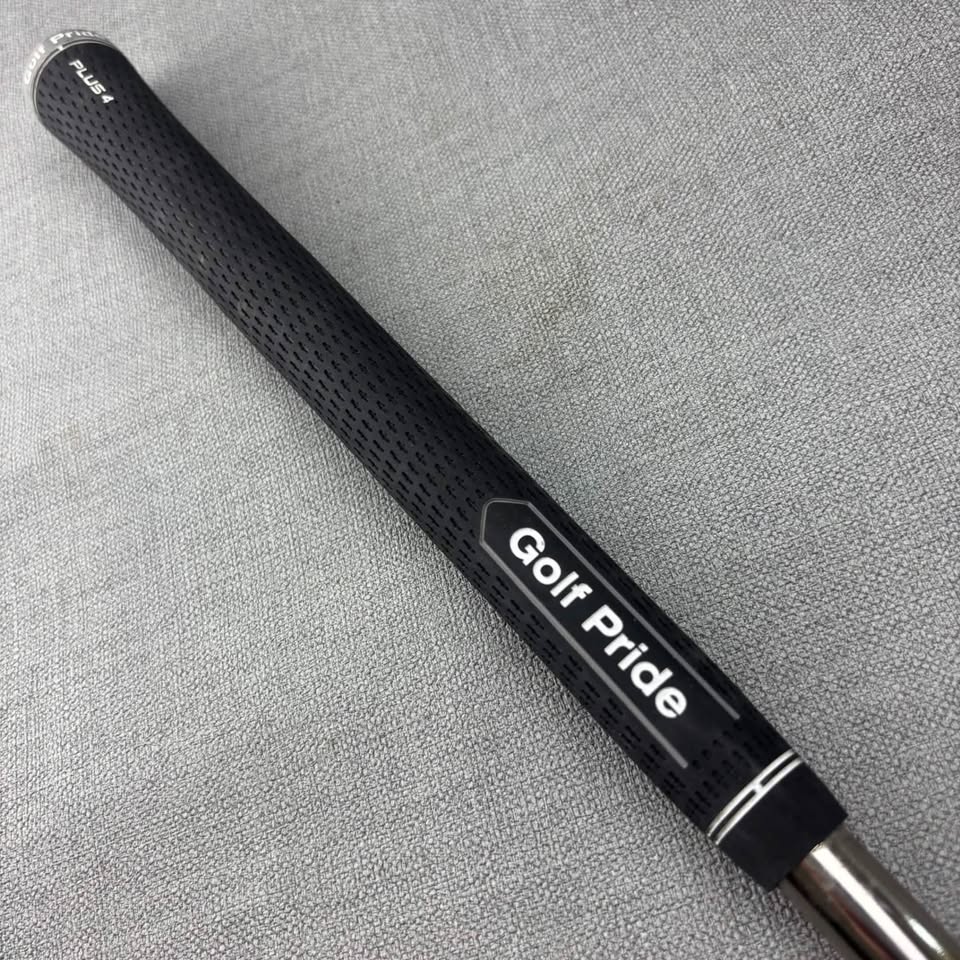 Cobra AeroJet ONE Length 4/5 Hybrid - Senior Flex / Golf Pride