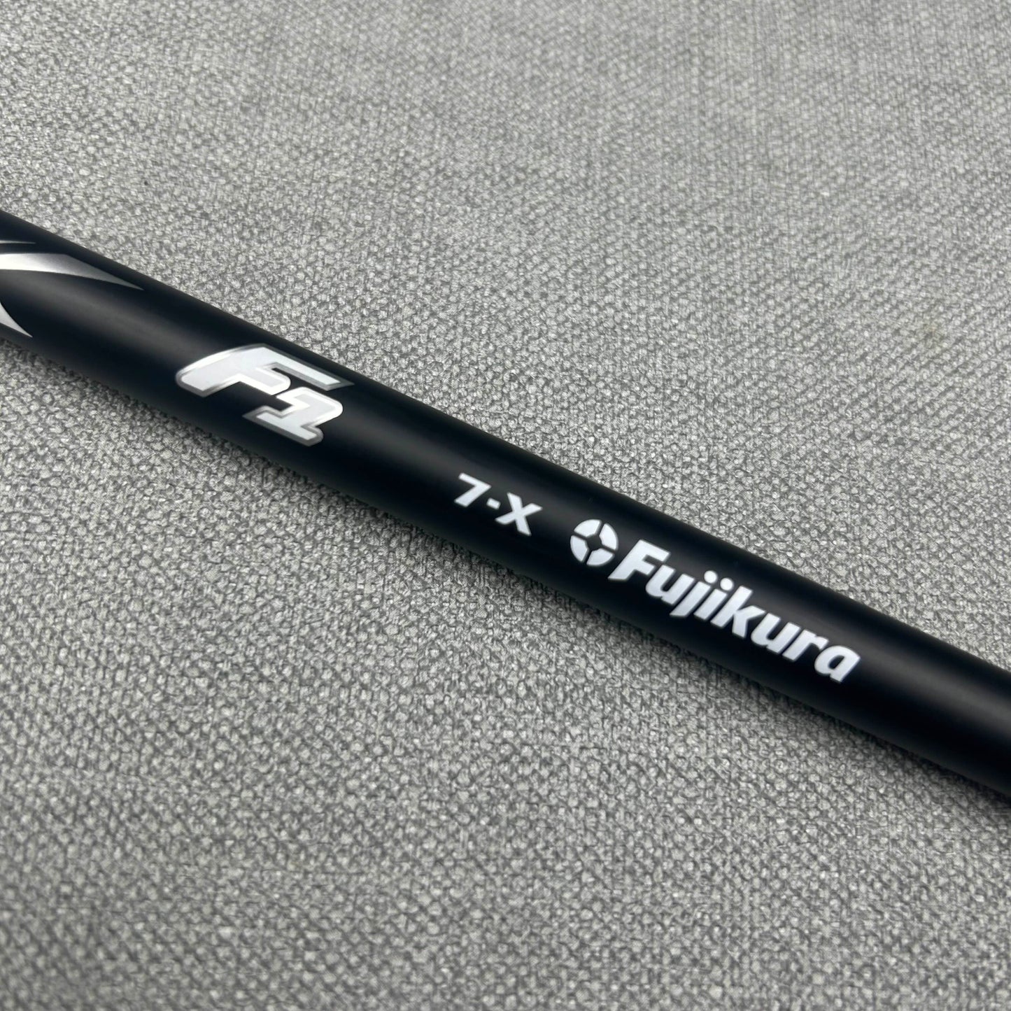 Fujikura Motore Driver Shaft - Extra Stiff / 1 Inch Shorter