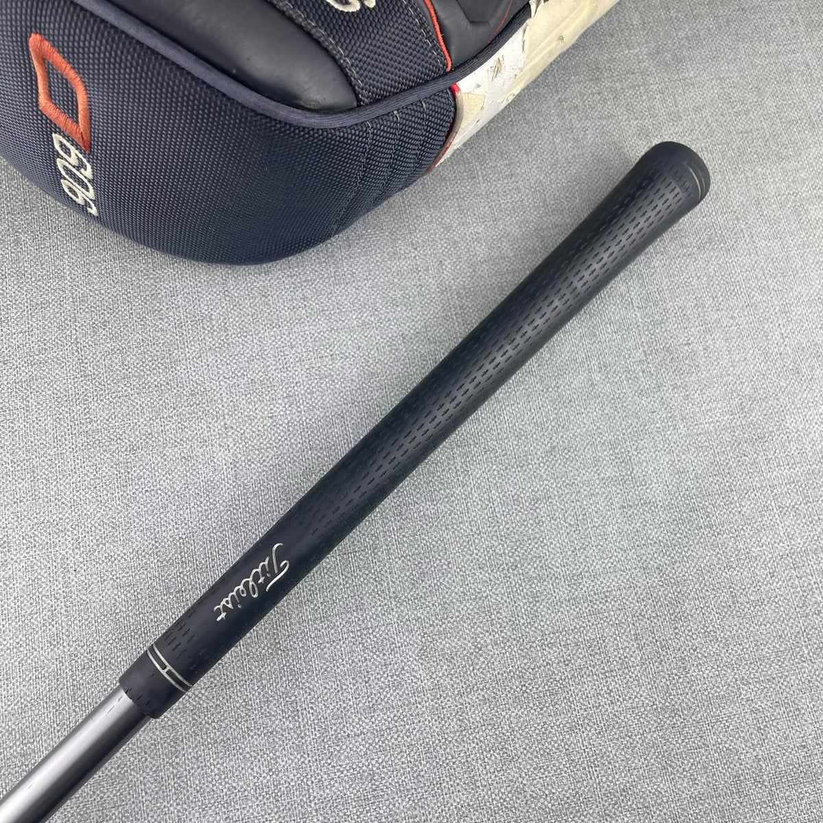 Titleist 909 D3 Driver - Regular Flex 65g / 10.5 YES Degree
