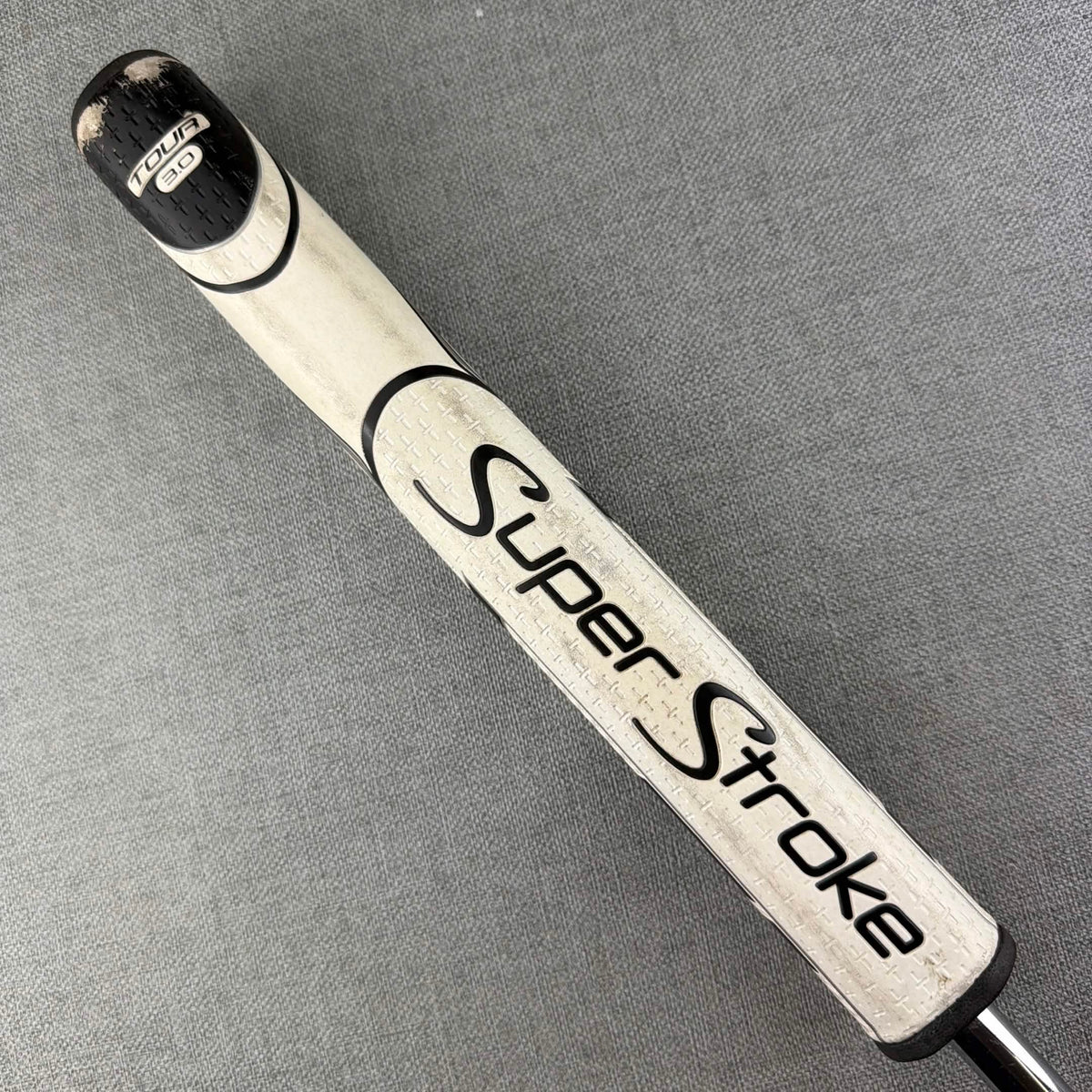 Scotty Cameron Pro Platinum Newport Putter - 33.5 Inches / SuperStroke Tour 3.0 Grip
