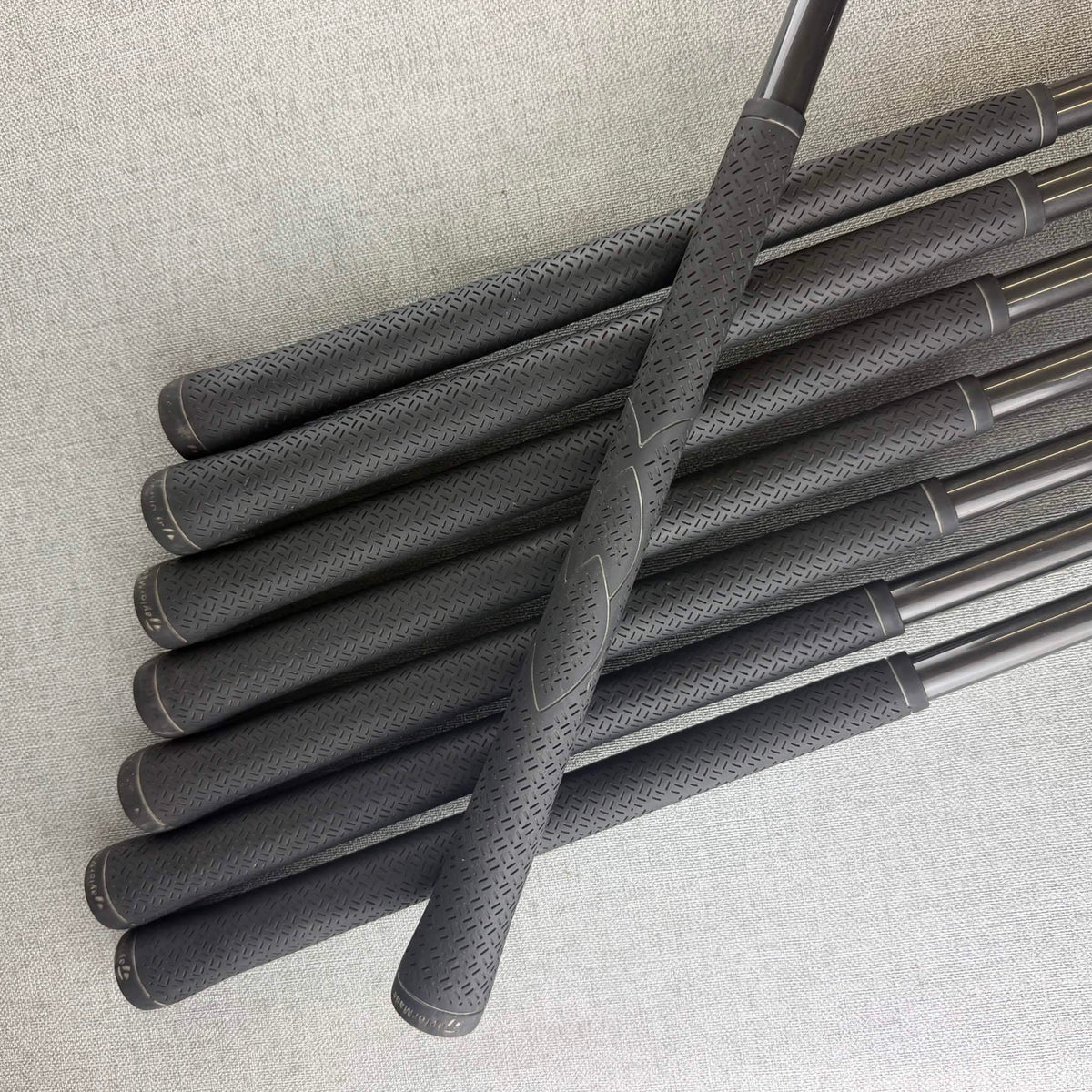 Taylormade R7 XD Irons - Regular Flex / 3-PW