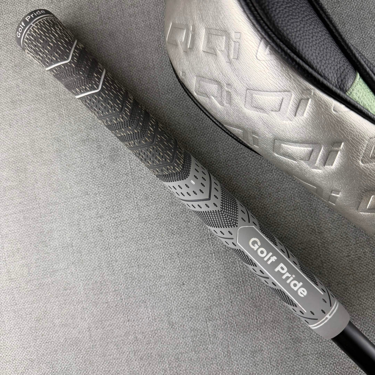 Taylormade Qi35 MAX Hybrid - Regular Flex / 23 Degree