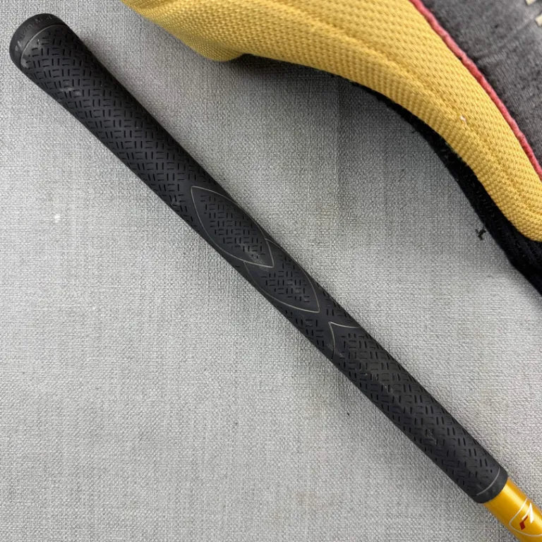 Taylormade R7 425 Driver - Stiff Flex / 9.5 Degree