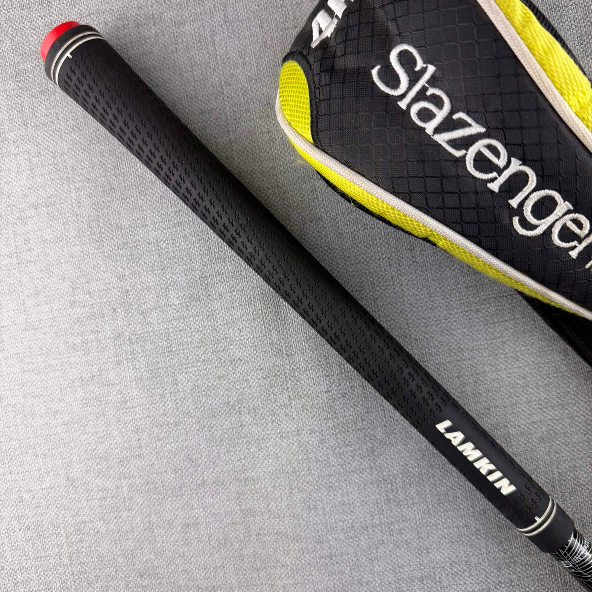 Slazenger V500 Hybrid - Reegular Flex / 22 Degree