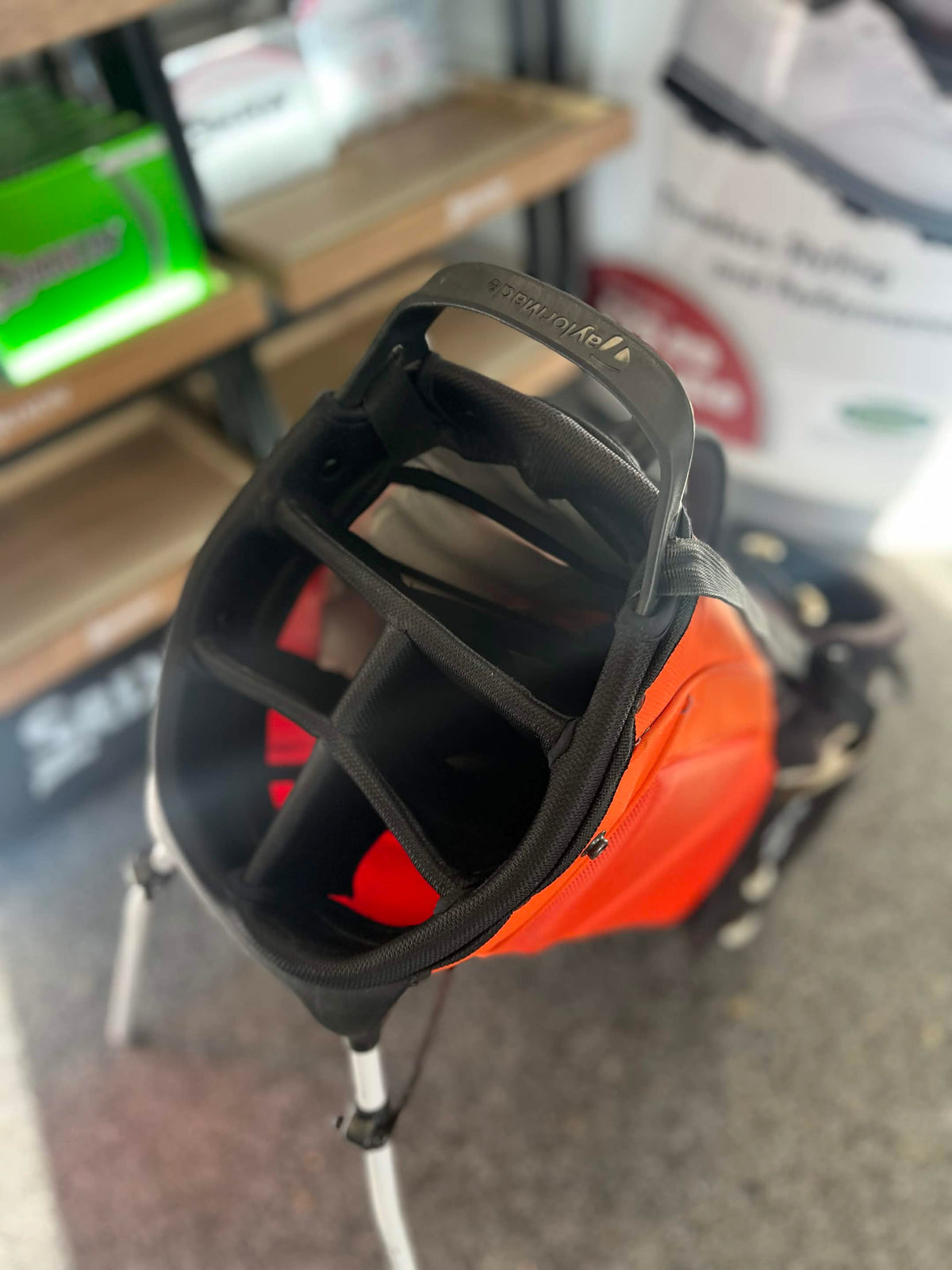 Taylormade Flex Tech Carry Bag