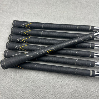 Taylormade R7 Irons / 4-PW - Regular Flex