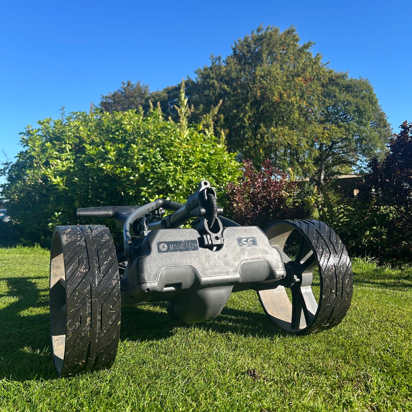 Motocaddy 2025 SE Electric Trolley