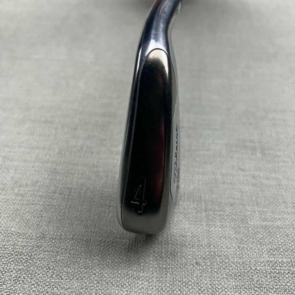 Titleist 716 TMB 4 Iron - Stiff Flex / 22 Degree