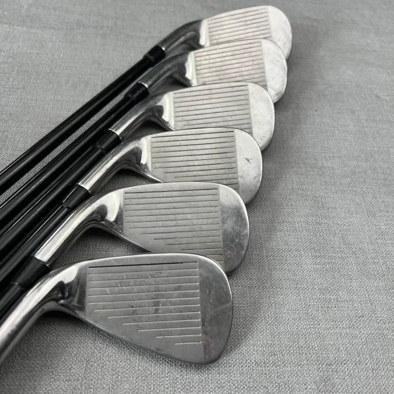 Wilson Staff D9 Iron Set - Upgraded Graphite Regular Flex / 6-GW