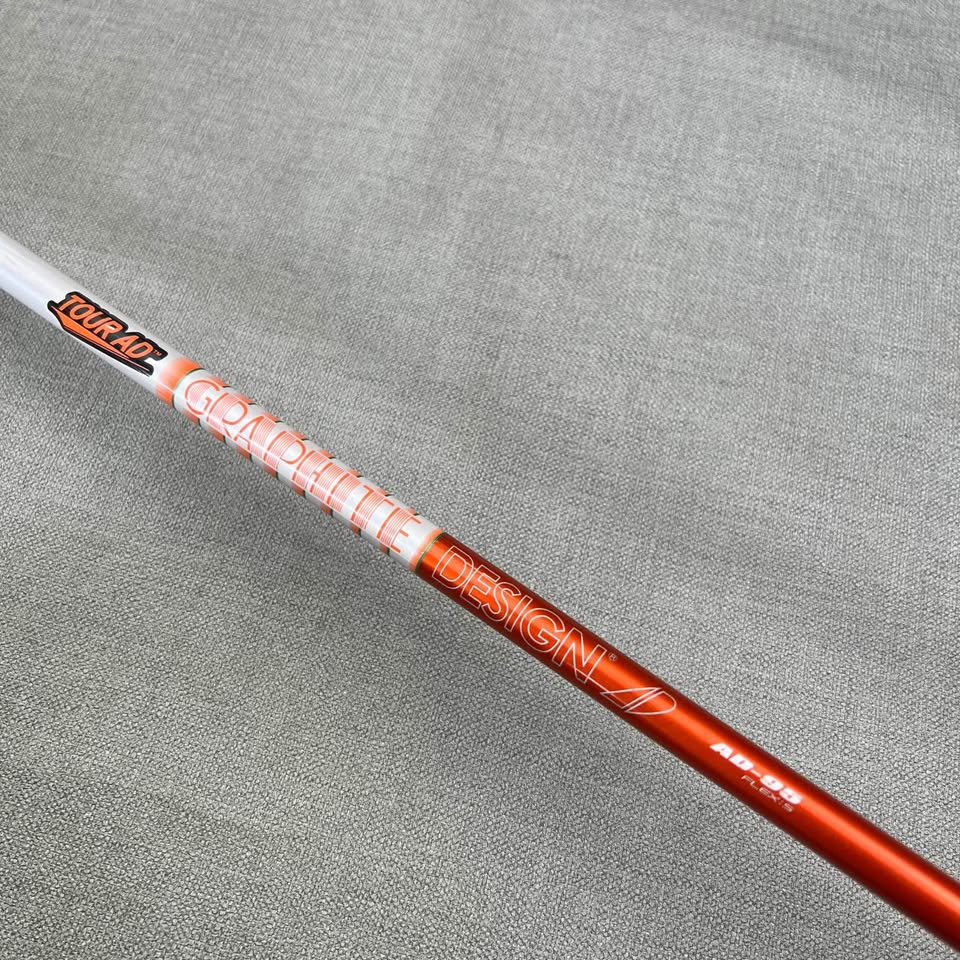 Titleist T200 Utility 4 Iron - Tour AD DI Stiff Flex / 22 Degree