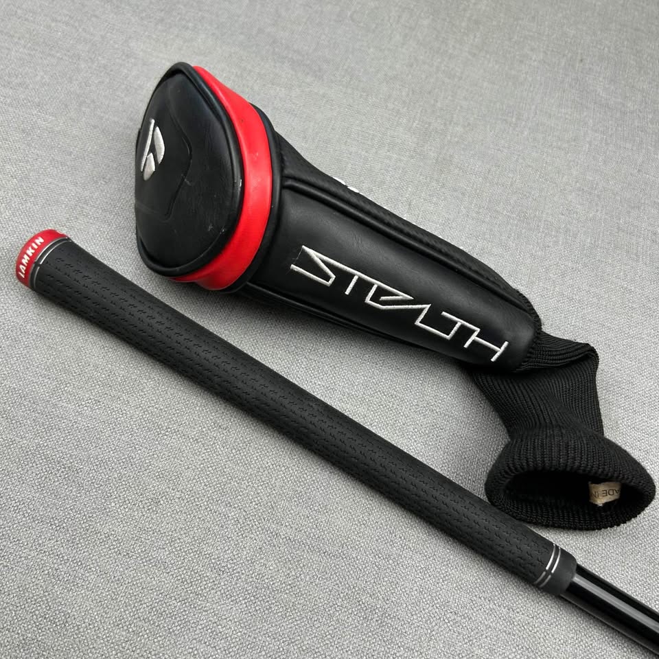 Taylormade Stealth 5 Hybrid - Regular Flex / 25 Degree
