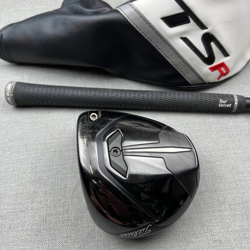 Titleist TSR4 Driver - Regular Flex Gen4 Hzrdus / 9 Degree / Finance Available