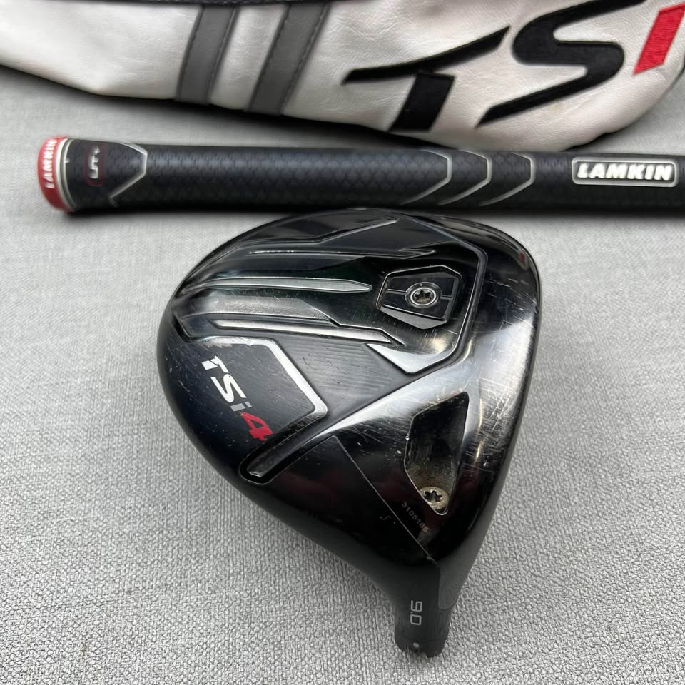 Titleist TSi4 Driver - Stiff Flex / 9 Degree / Low Spin