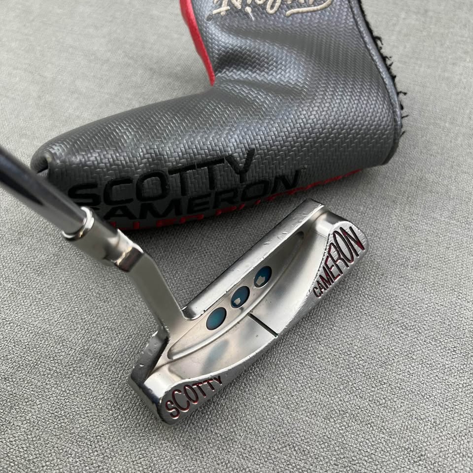 Scotty Cameron Studio Select Laguna 2 - 34 Inches / Custom SuperMan