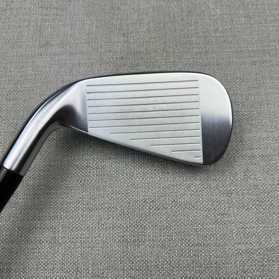 Titleist U505 Utility 2 Iron - TX X Flex Upgrade / 18 Degree
