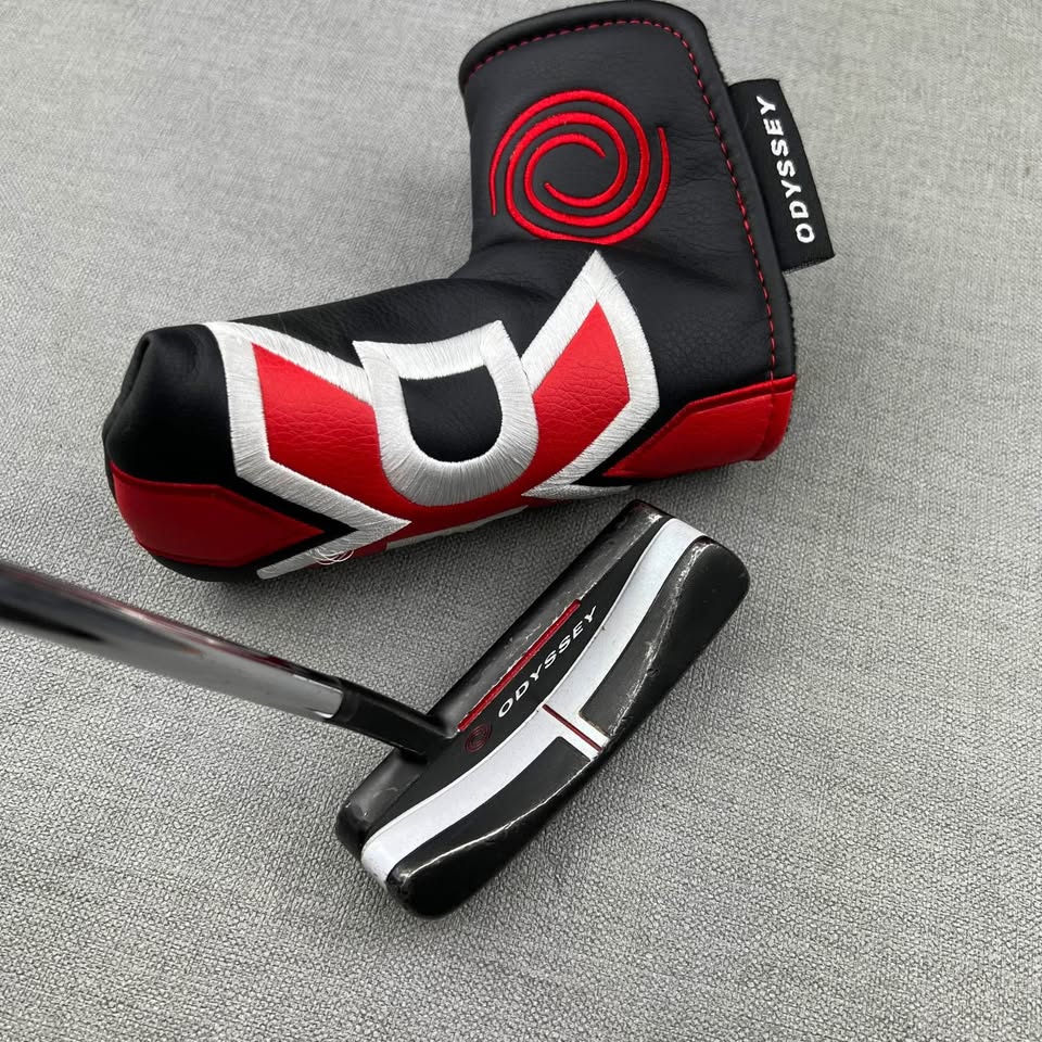 Odyssey O Works 2 Putter - 34 Inches / Golf Pride Tour SNSR