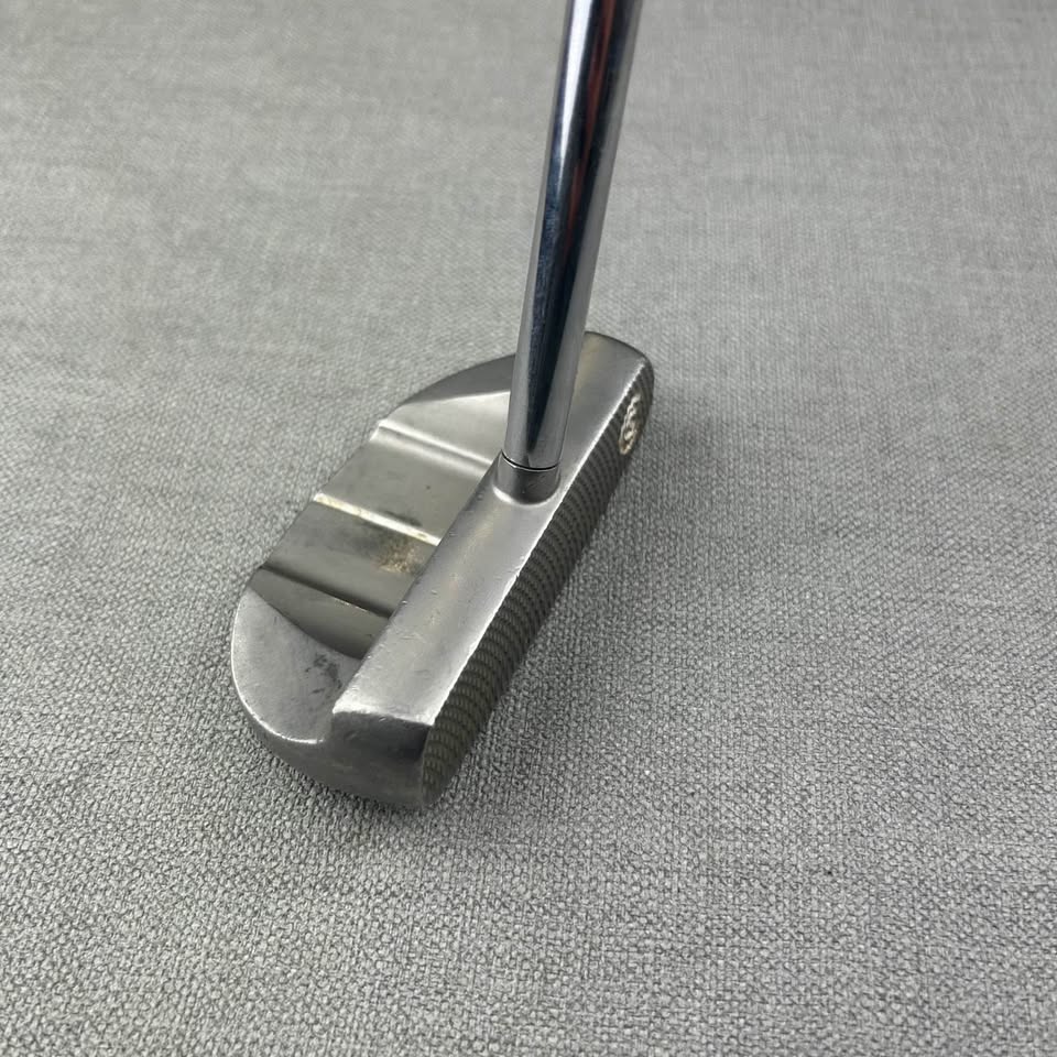 Cleveland Huntington Beach 6 Putter - 34 Inches / Centre Shaft