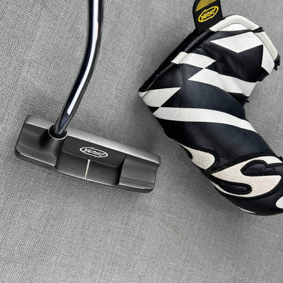 YES C Groove Tracy Putter - 32.5 Inches