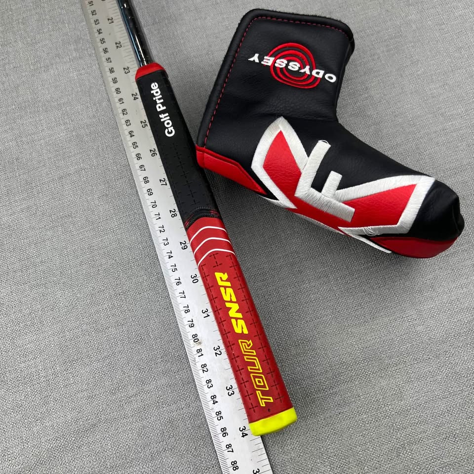 Odyssey O Works 2 Putter - 34 Inches / Golf Pride Tour SNSR