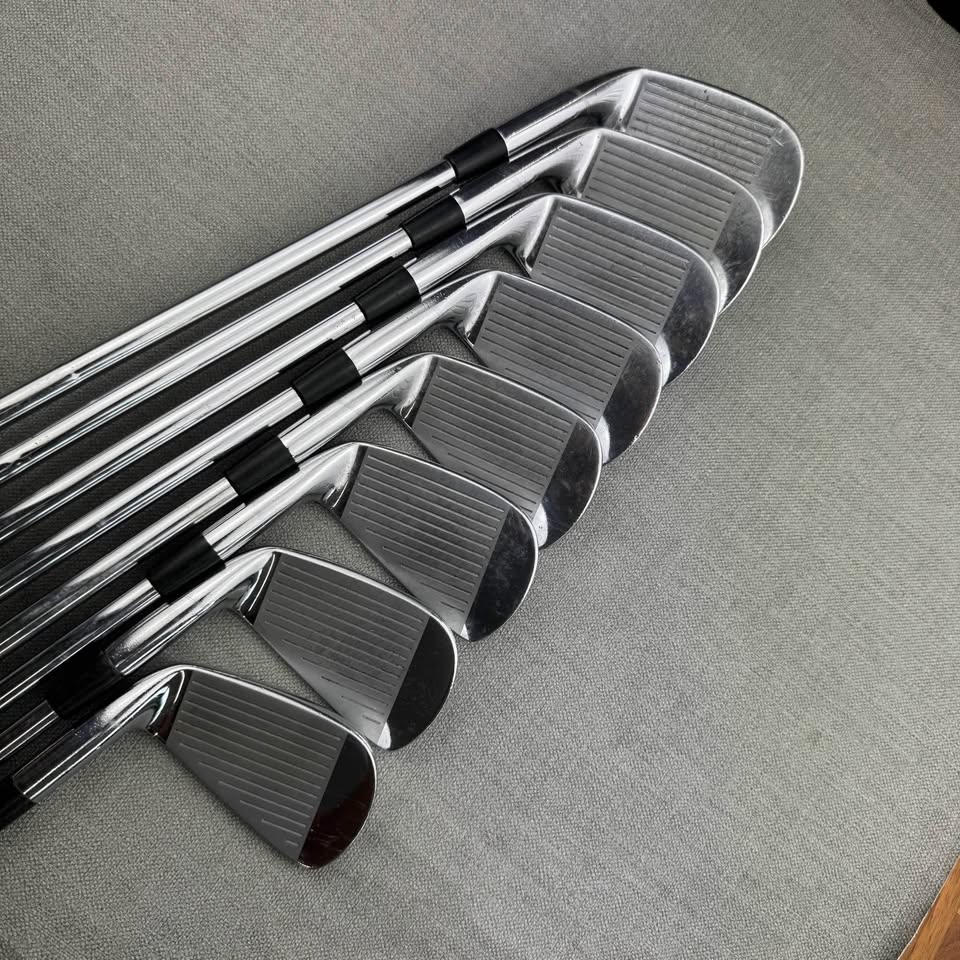 Mizuno MP57 Cut Muscle Forged Irons - Stiff Flex / 3-PW
