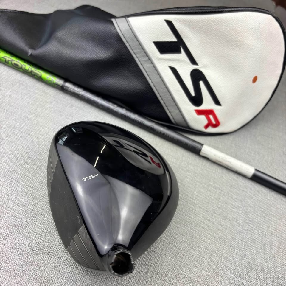 Titleist TSR4 Driver - Stiff Flex / 8 Degree