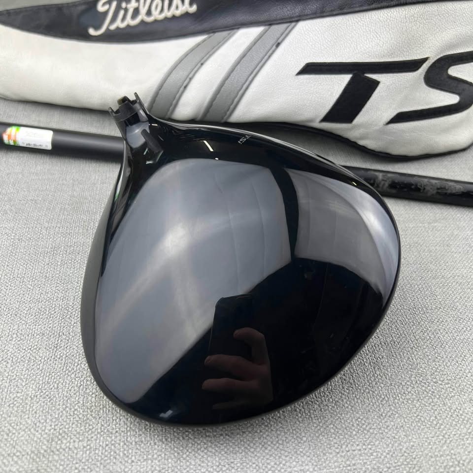 Titleist TSi2 Driver - Stiff Flex / 11 Degree Adjustable