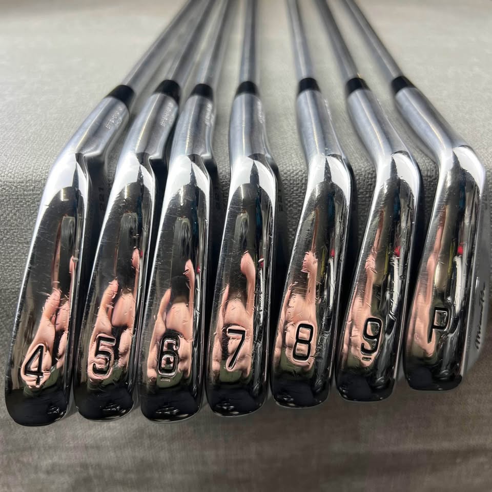 Mizuno Pro 221 Iron Set - 4-PW / Stiff Flex