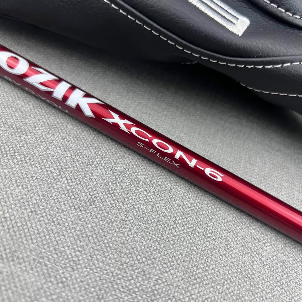 Cobra LTDx Max Left Handed - 10.5 Degree - Stiff Flex