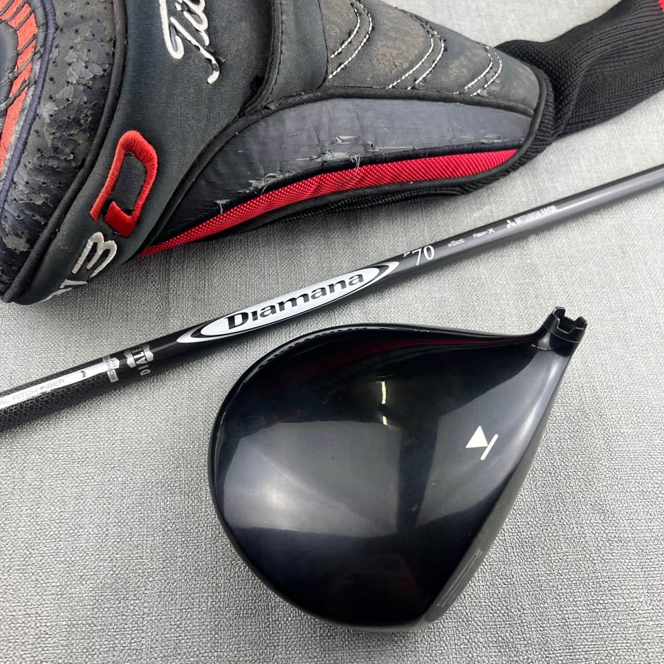 Titleist 913D2 Driver - Stiff Flex / 7.5 Degree Adjustable (Rare Loft)