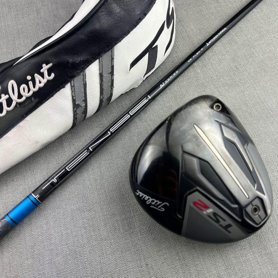 Titleist TSi2 Driver - Regular Flex / 10 Degree