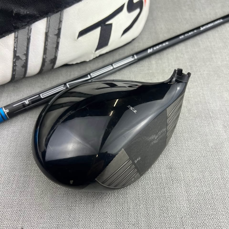 Titleist TSi2 Driver - Regular Flex / 10 Degree