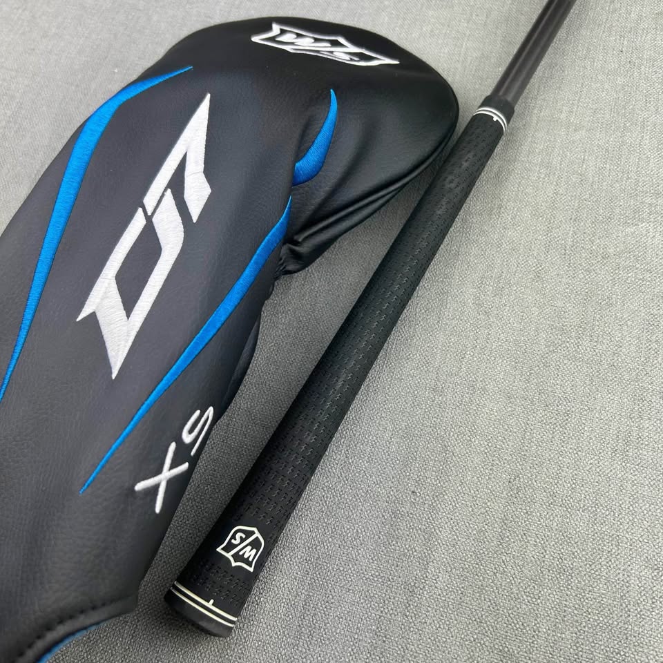 Wilson Staff XS D7 Driver - Regular Flex / 10.5 Degree