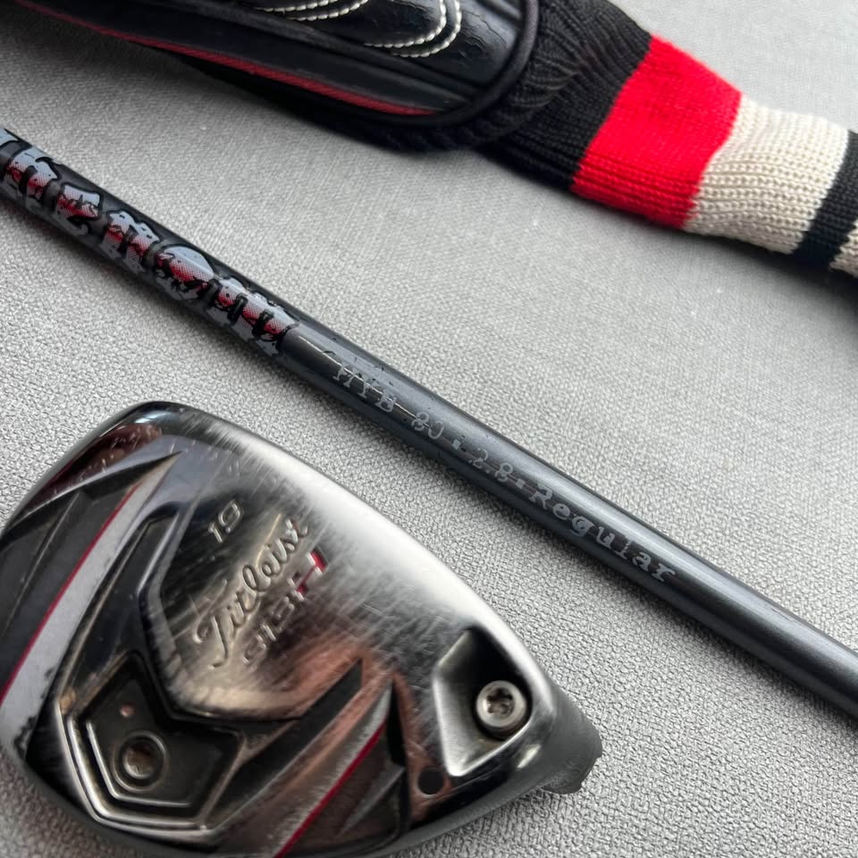 Titleist 913H 3 Hybrid - Regular Flex / 19 Degree Adjustable