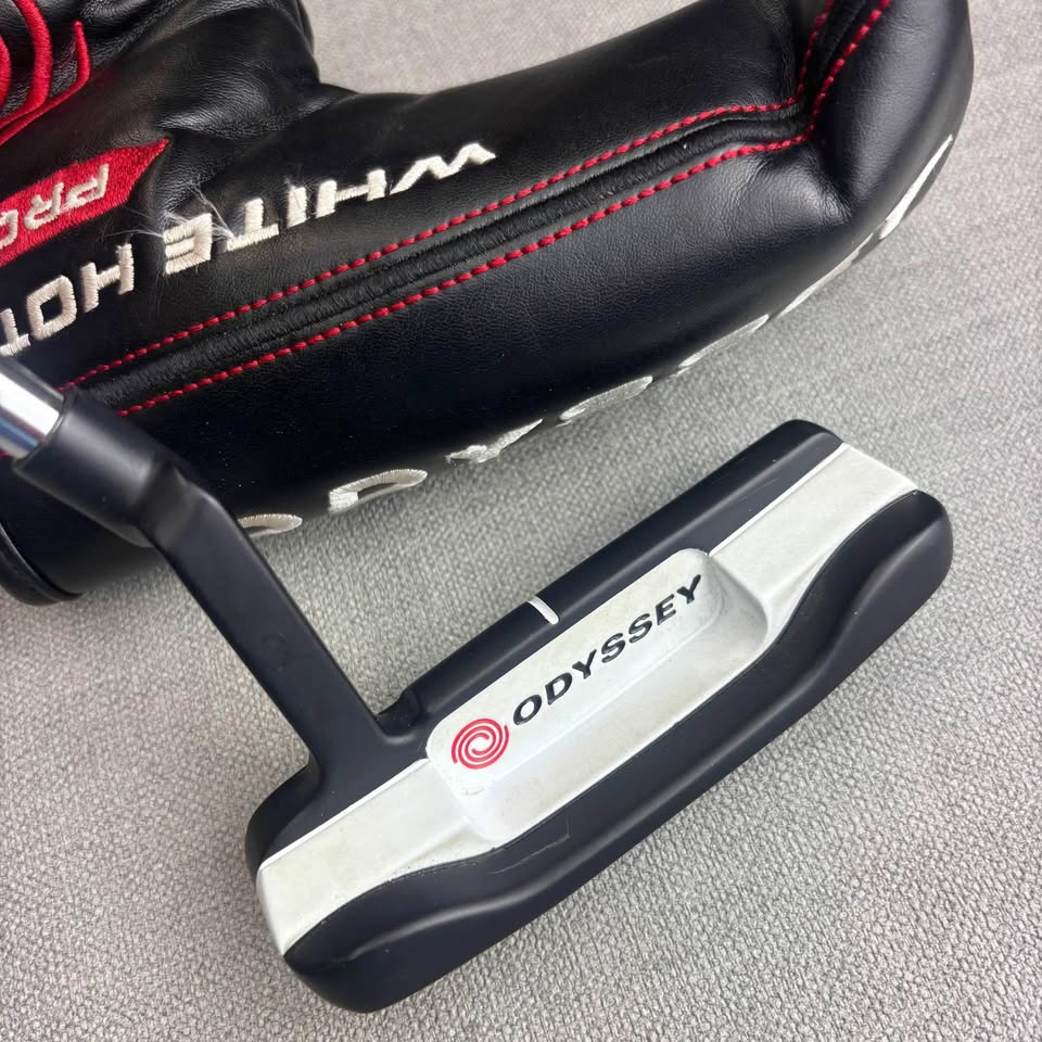 Odyssey White Hot Versa ONE Putter - 34 Inches