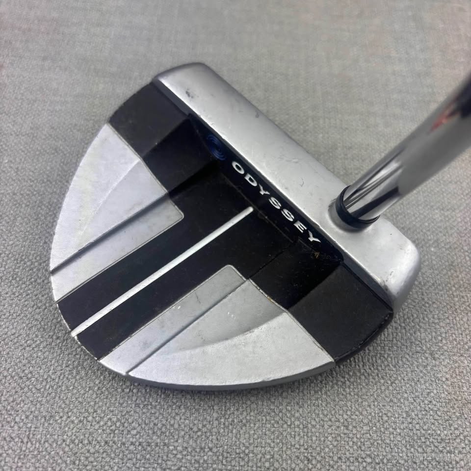 Odyssey Works V Line Putter - 34 Inches / Left Handed