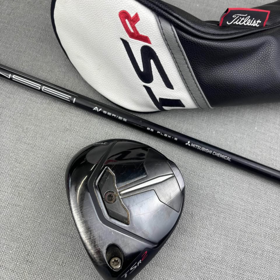 Titleist TSR2 Fairway 4 Wood - Stiff Flex / 16.5 Degree / LEFT HANDED