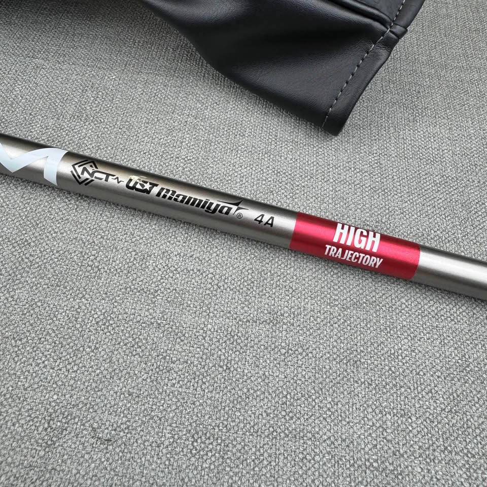 Wilson DynaPWR Carbon Fairway 2025 4 Wood - Senior Flex / 16.5 Degree